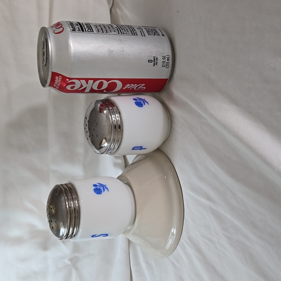 CORNING WARE - Picture 3 of 8